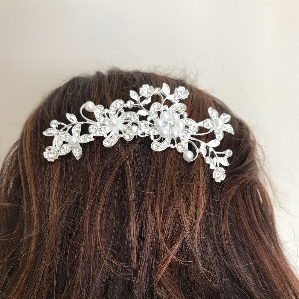 Rhinestone hair comb Prom 💕 👰🏻 Wedding?